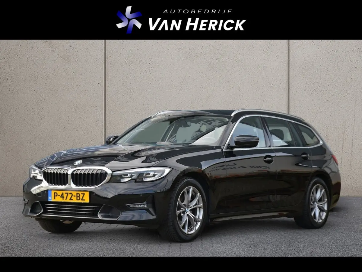 318i Sportline Automaat | Navigatie | Sportstoelen | Live Cockpit