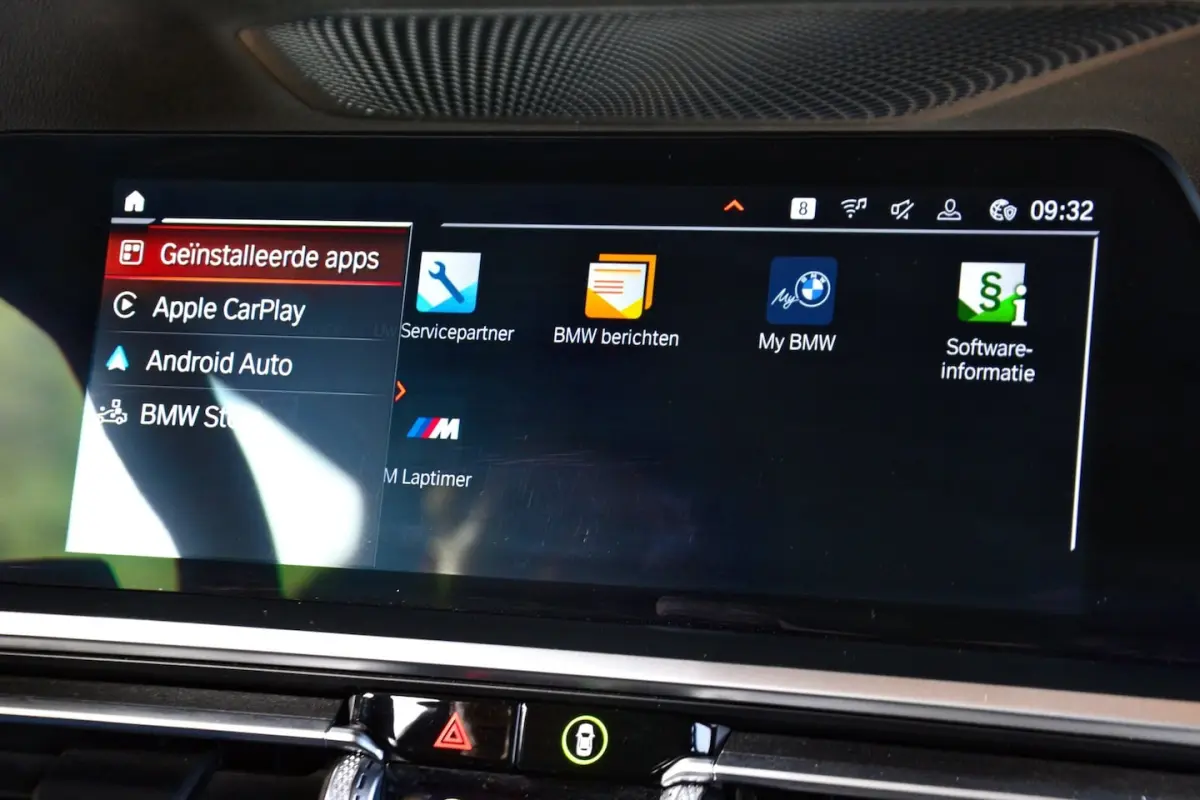 318i Sportline Automaat | Navigatie | Sportstoelen | Live Cockpit