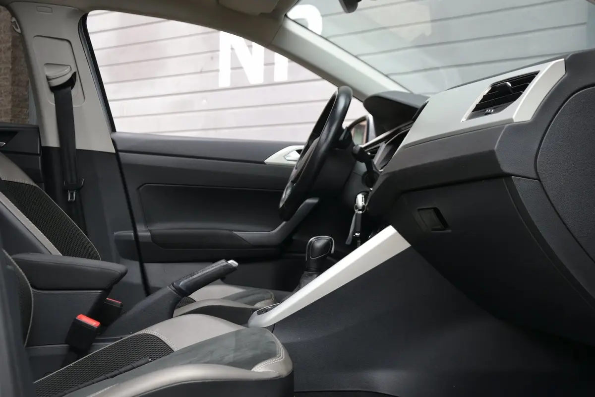 1.0 TSI Highline Business R-Line Automaat | Panoramadak | Navigatie | LED Koplampen