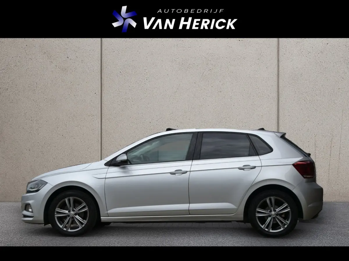 1.0 TSI Highline Business R-Line Automaat | Panoramadak | Navigatie | LED Koplampen