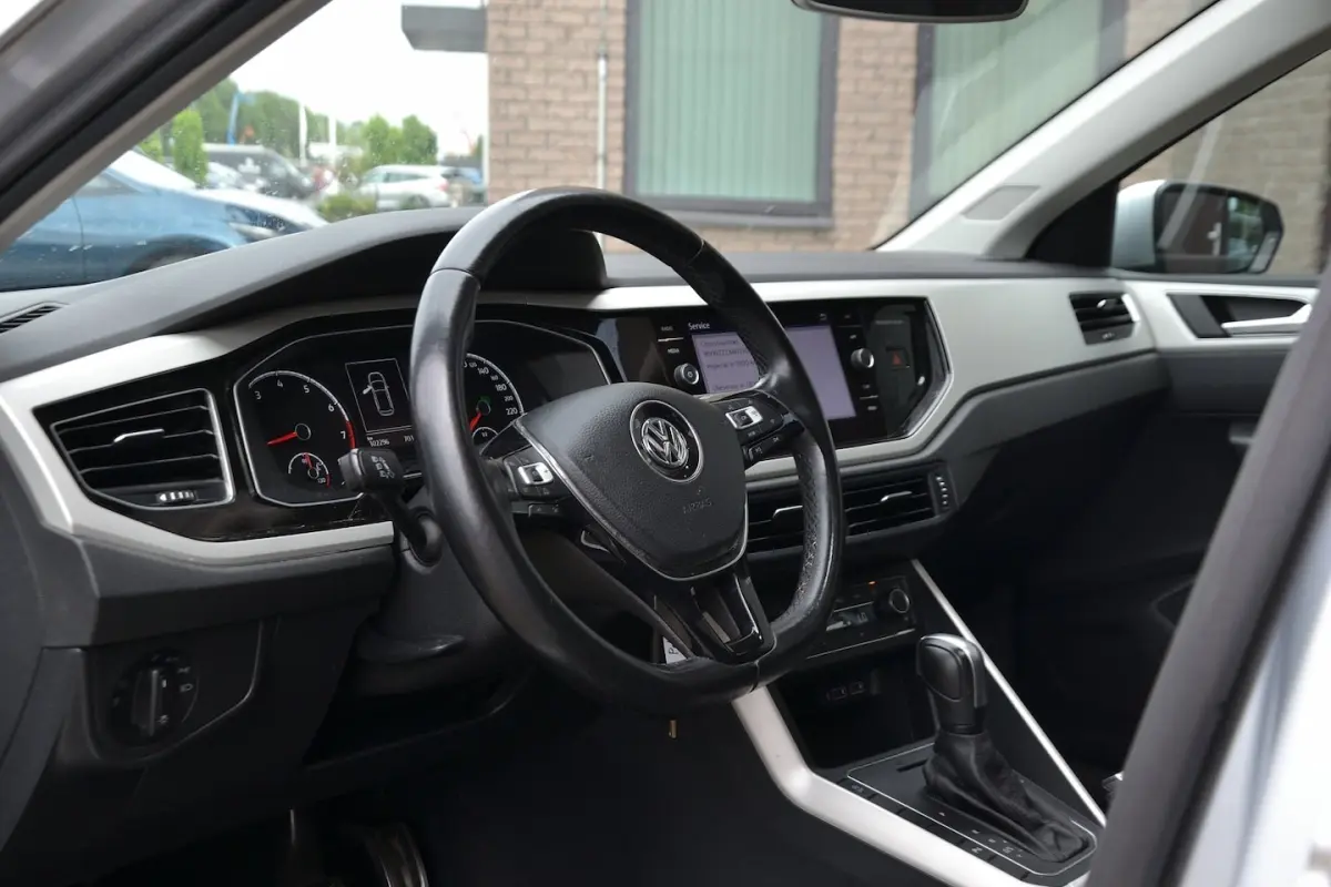 1.0 TSI Highline Business R-Line Automaat | Panoramadak | Navigatie | LED Koplampen