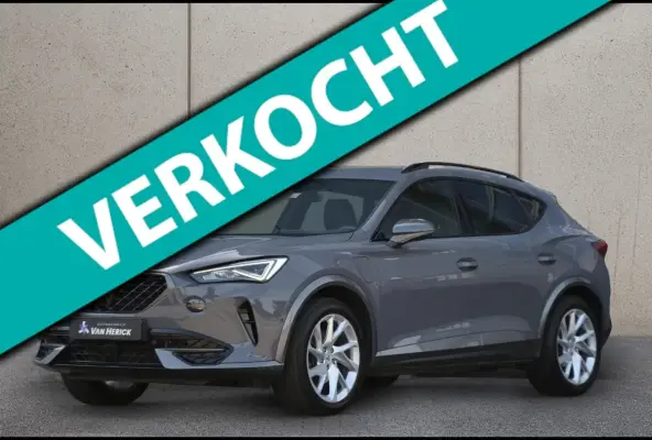 1.4 e-Hybrid Business | Achteruitrijcamera | Stoelverwarming | Ambient Light | Full Link