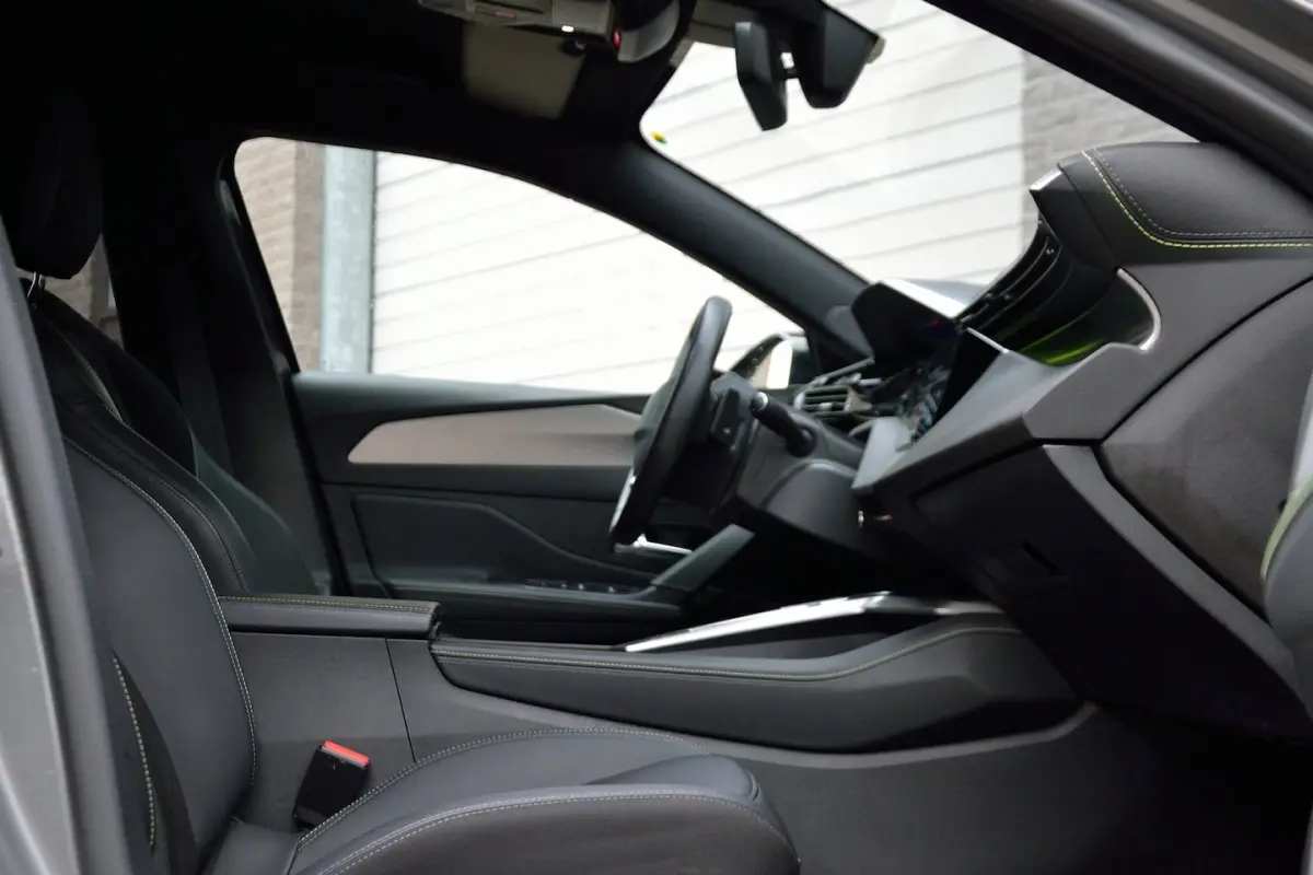 1.2 PureTech GT 130PK Automaat | Navigatie | ACC | Winterpakket | Memory