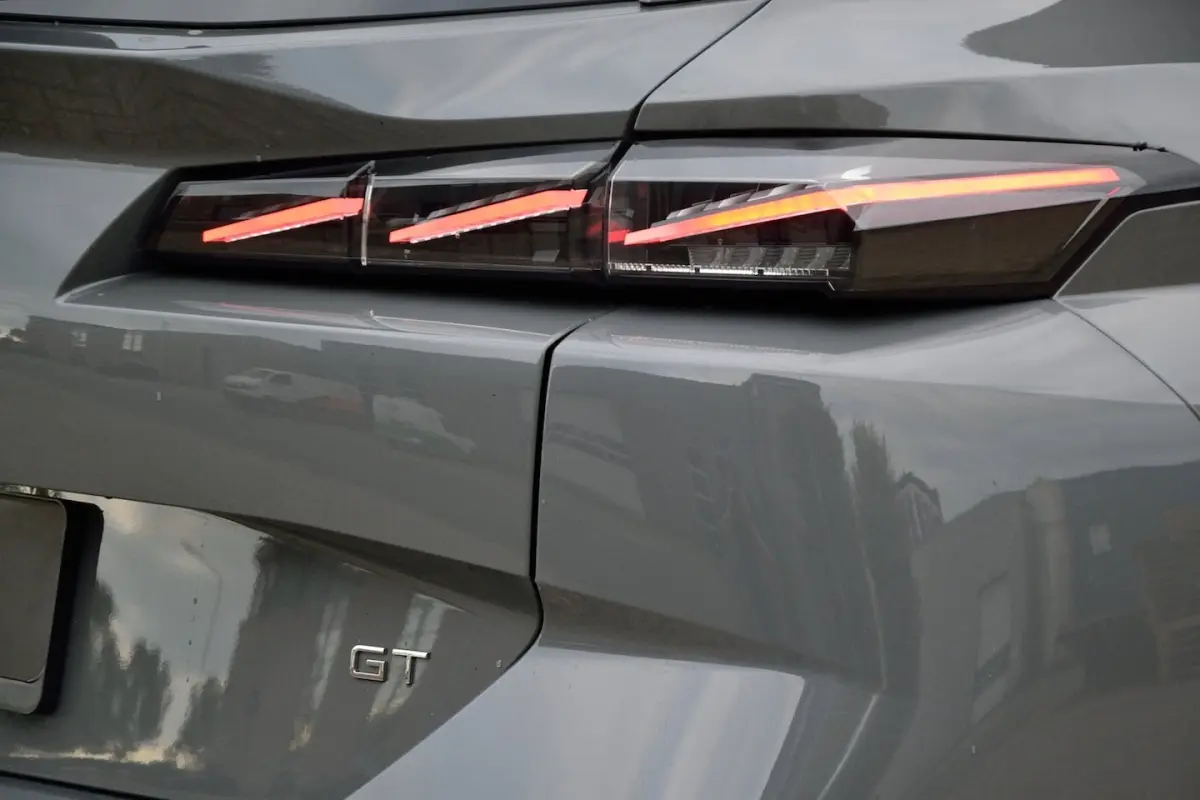 1.2 PureTech GT 130PK Automaat | Navigatie | ACC | Winterpakket | Memory