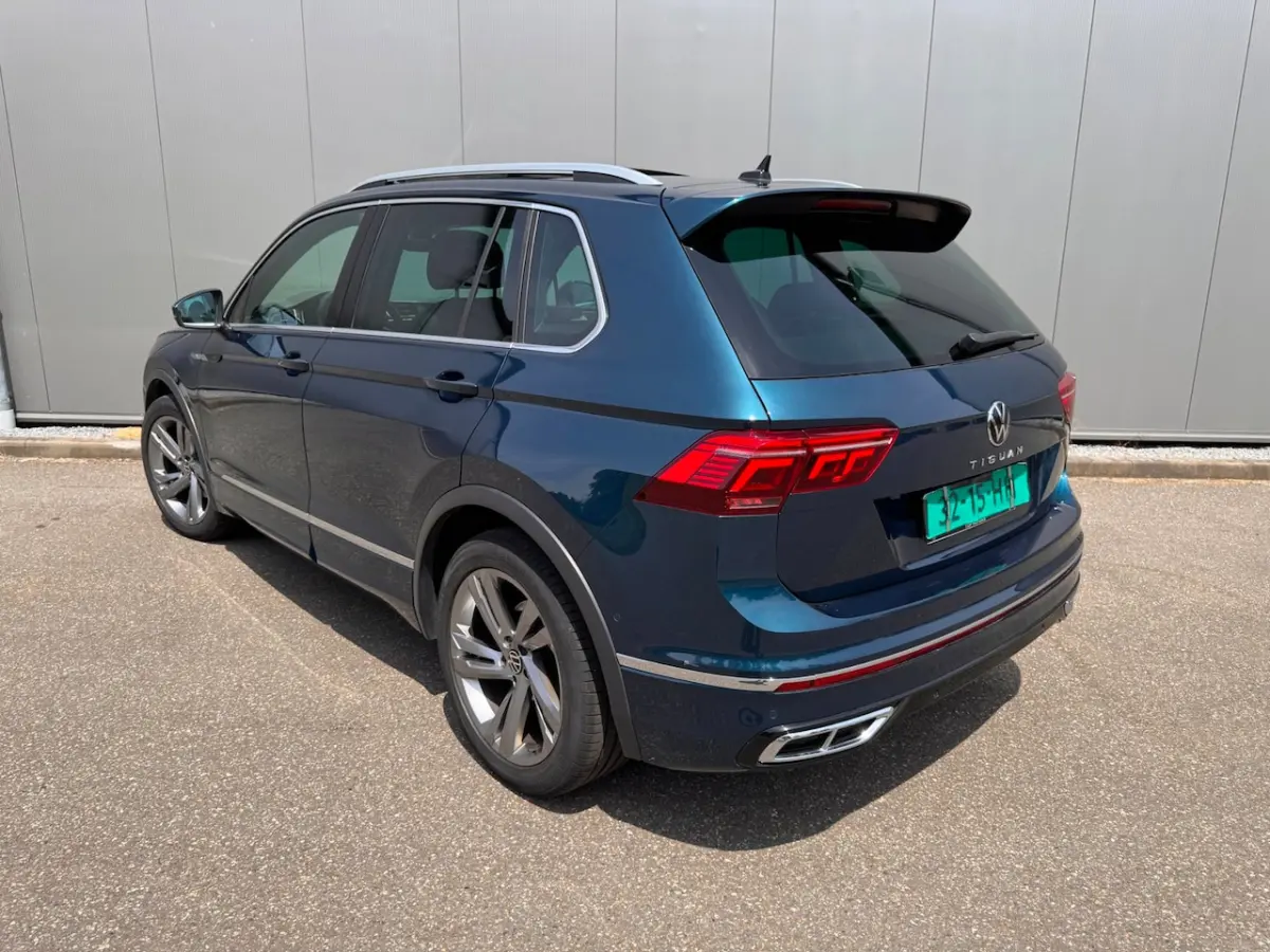 2.0 TDI R-Line Business+ PANORAMA NAVI CLIMACAR PLAY enz