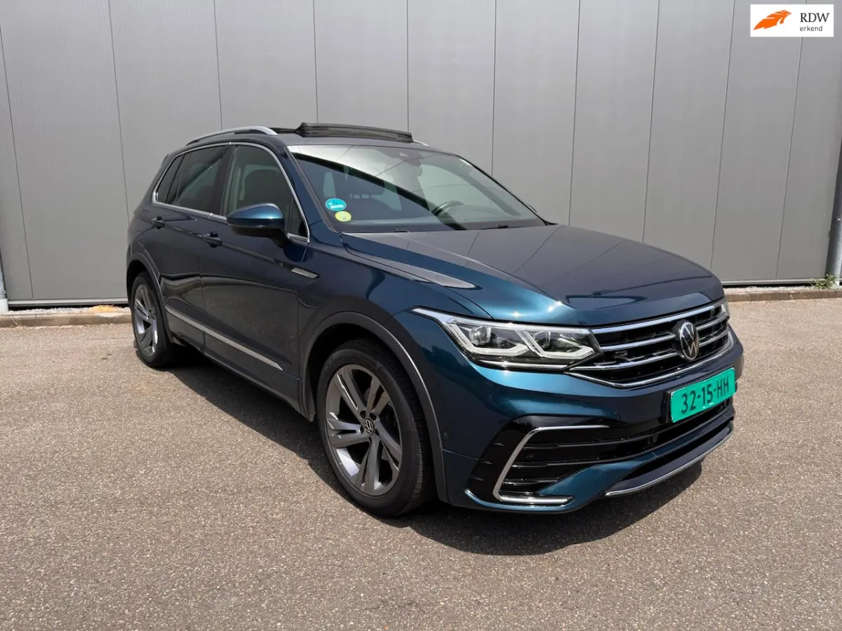 2.0 TDI R-Line Business+ PANORAMA NAVI CLIMACAR PLAY enz