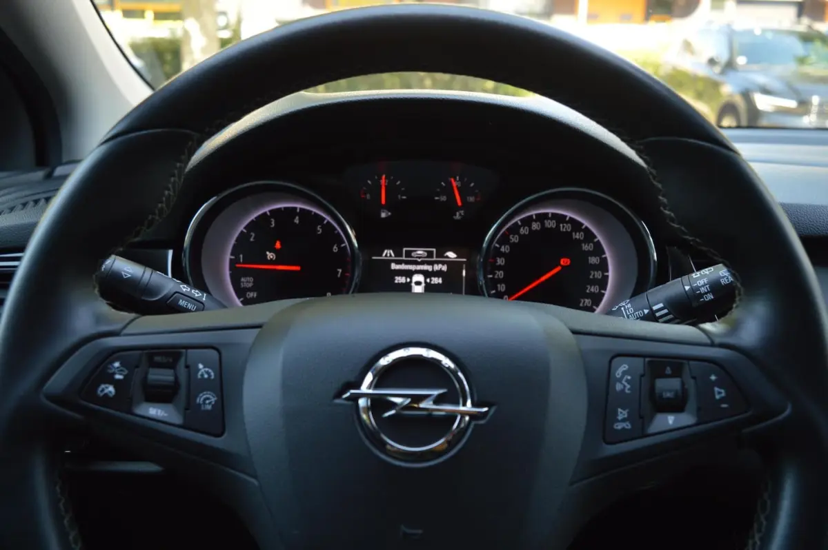 1.4 Innovation Aut|Camera|Keyless