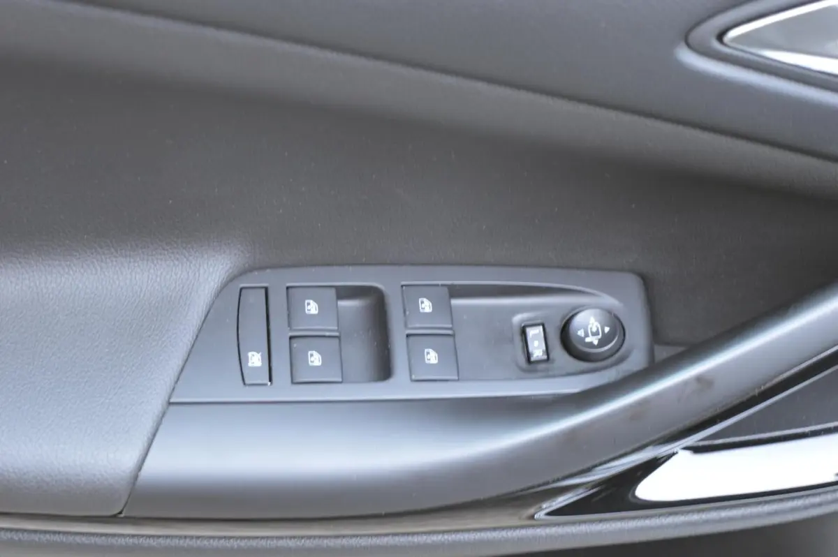 1.4 Innovation Aut|Camera|Keyless