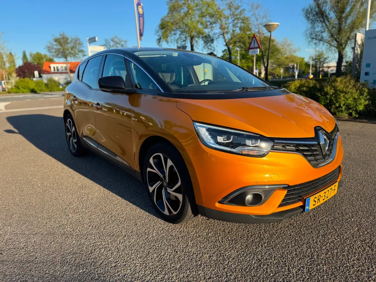 1.3 TCe Bose / automaat / panorama / half/leder / pdc / navi / dealer.onder / camera / his
