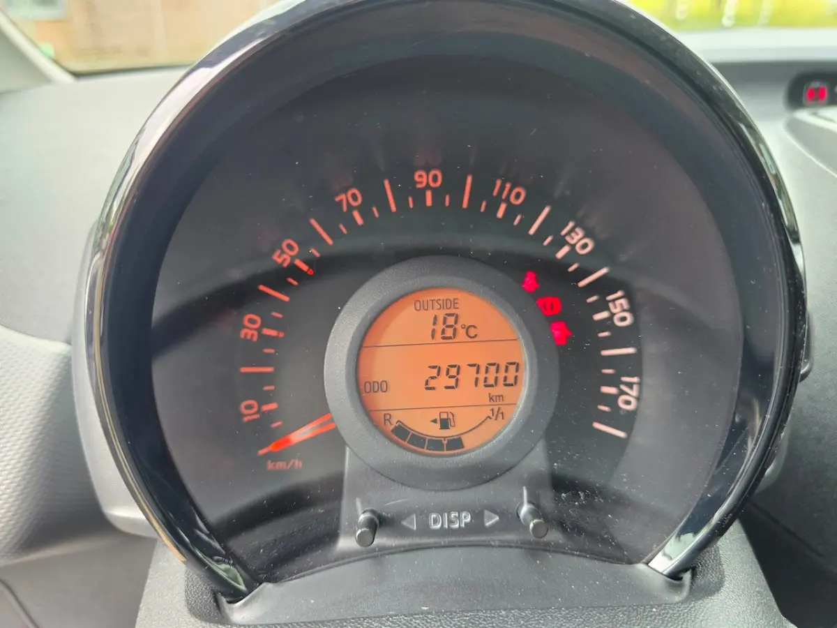 108 1.0 e-VTi Active Airco/Bluetooth