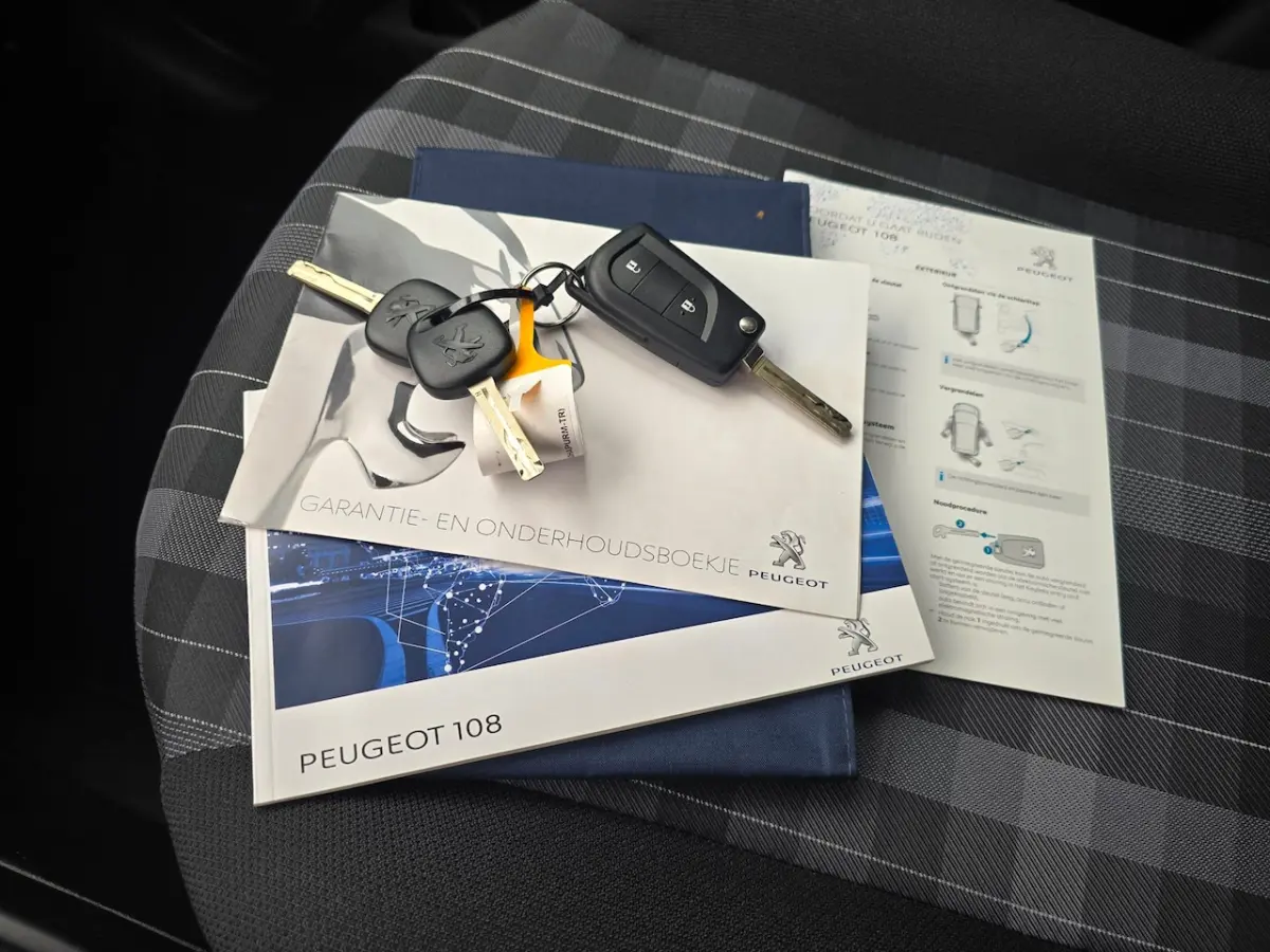 108 1.0 e-VTi Active Airco/Bluetooth