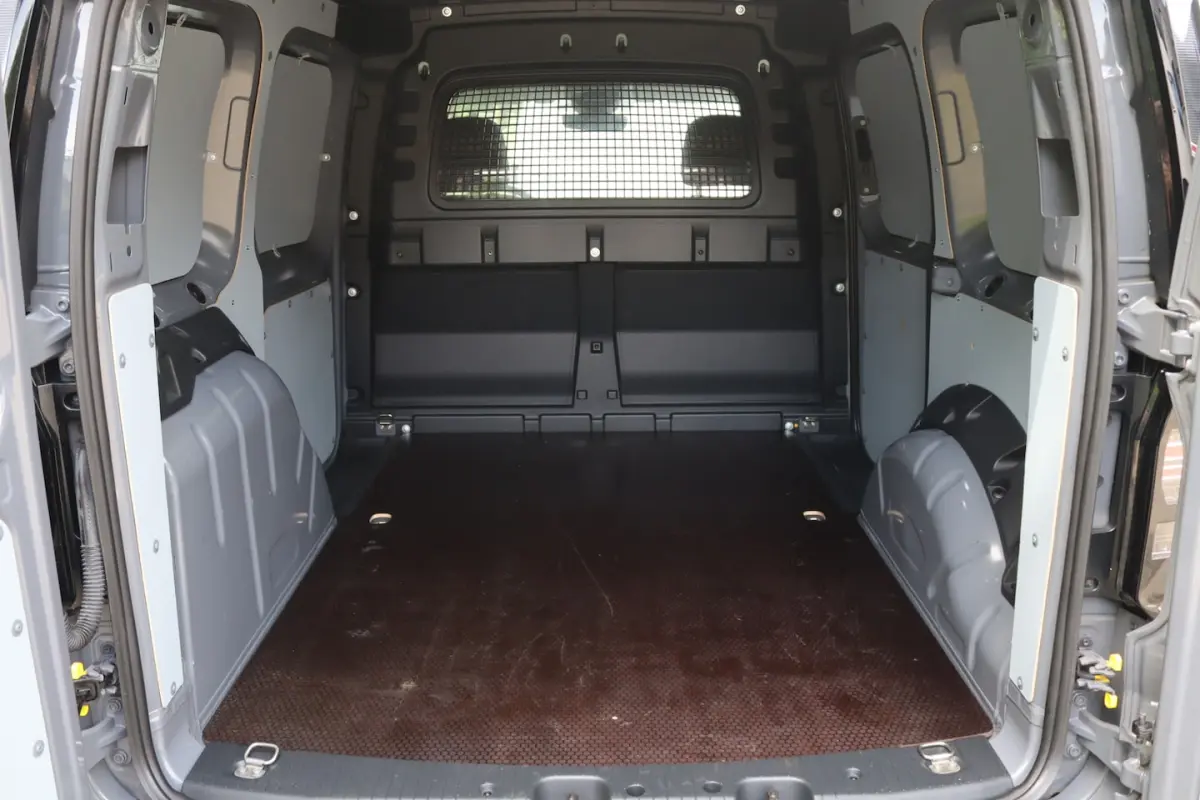 2.0 TDI 102PK 1st Edition LED/Keyless/Camera/Navi Pro/Virtual Cockpit/ACC/Alarm/Dodehoek/T