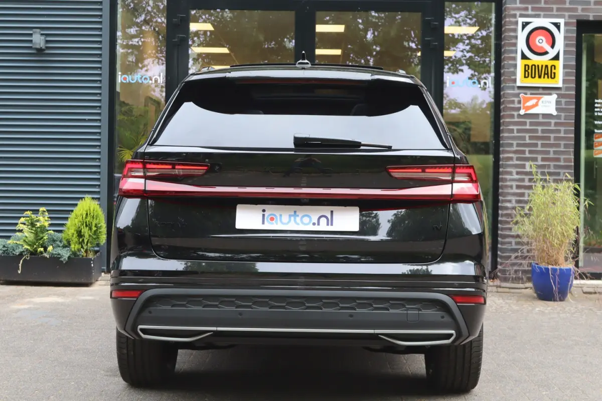 1.5 TSI PHEV Sportline Business Pano/Matrix LED/ACC/Keyless/Camera/20"/Elek. stoel/Trekhaa