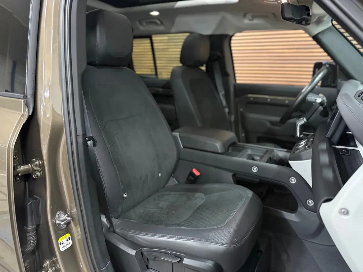 2.0 D200 110 | Pano | PPF | Meridian | Trekhaak | Carplay | Geel kenteken