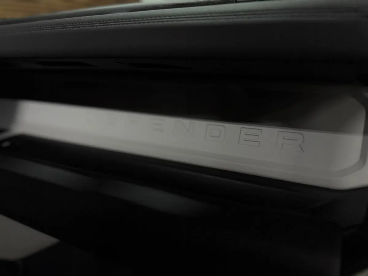 2.0 D200 110 | Pano | PPF | Meridian | Trekhaak | Carplay | Geel kenteken