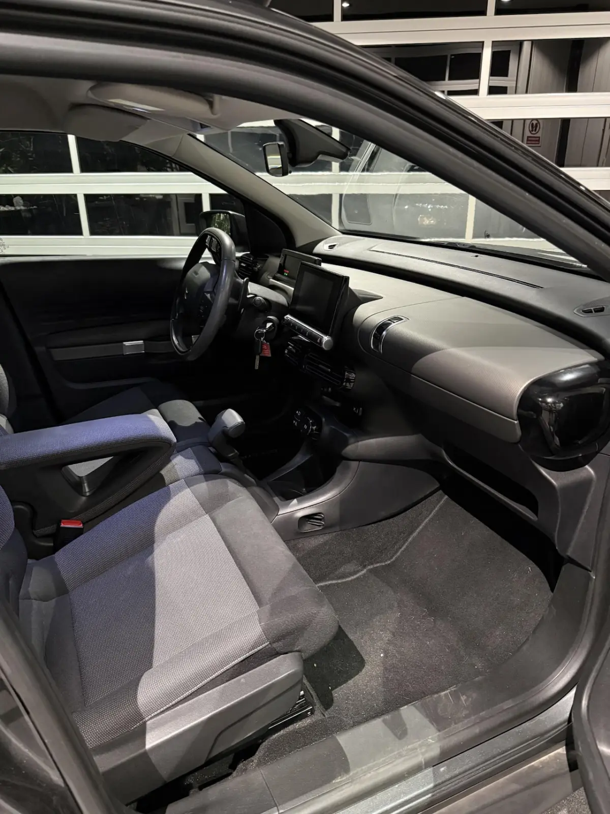 1.2 PureTech Shine Automaat