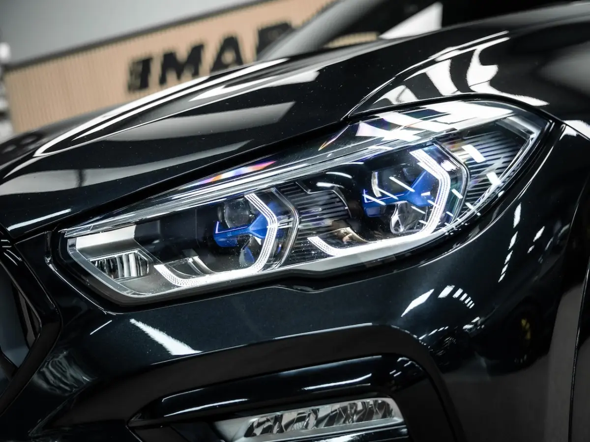 M50i High Executive | Sky Lounge panoramadak | Bowers & Wilkins | Massage- en ventilatiest