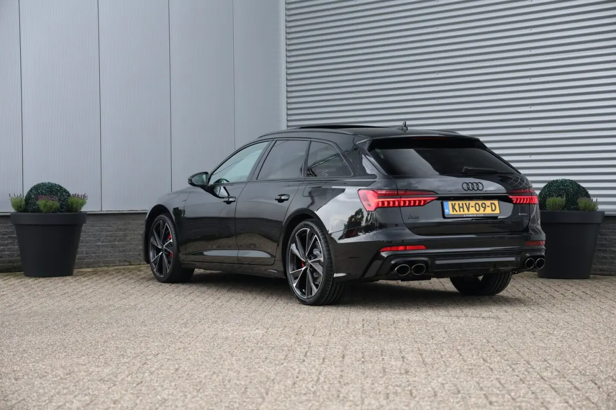 55 TFSI e Quattro Competition S-Line 367pk Pano|Trekh|HUD|B&O|360cam|Nachtzicht