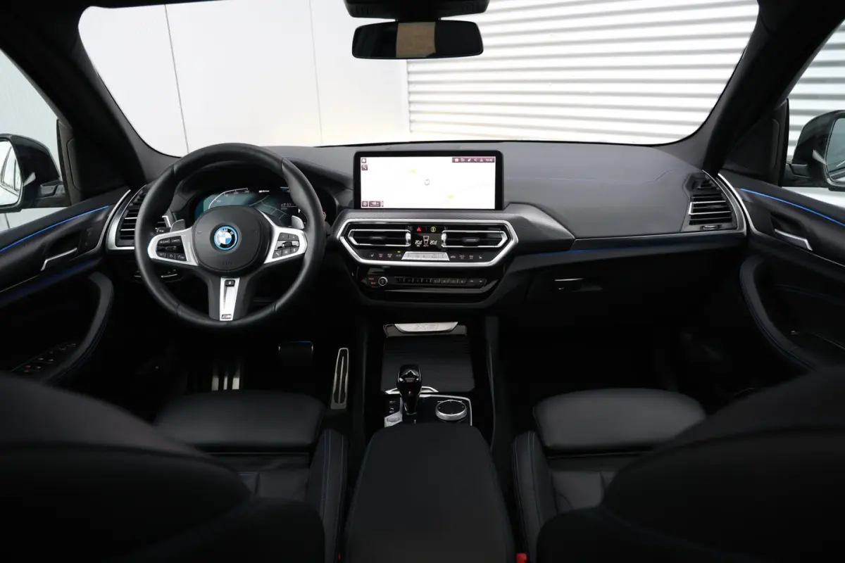 xDrive 30e M-Sport 292PK Pano|Stuurvw|HUD|20inch