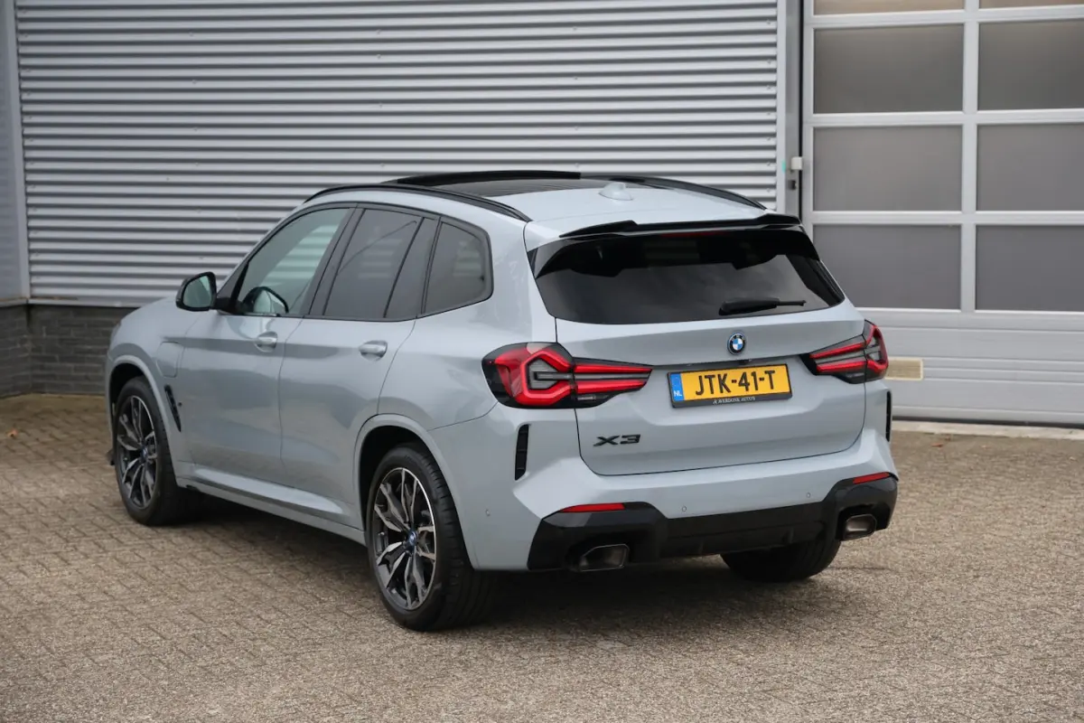 xDrive 30e M-Sport 292PK Pano|Stuurvw|HUD|20inch