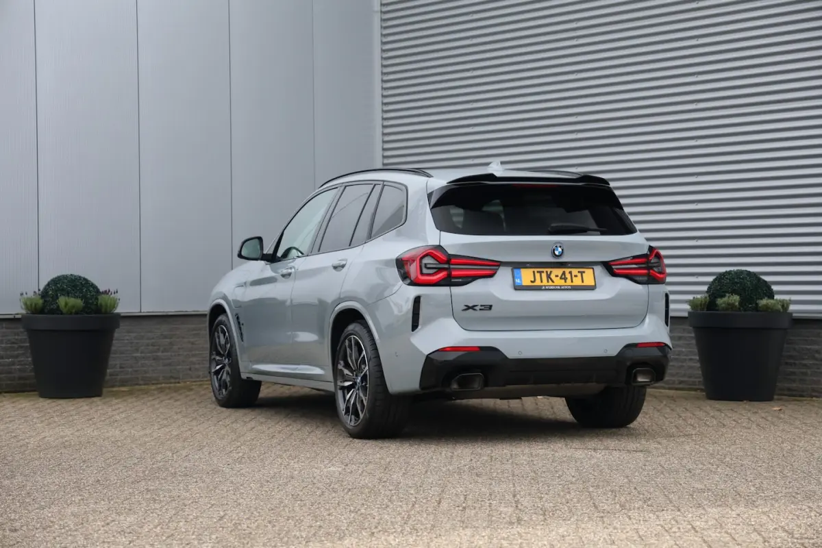 xDrive 30e M-Sport 292PK Pano|Stuurvw|HUD|20inch