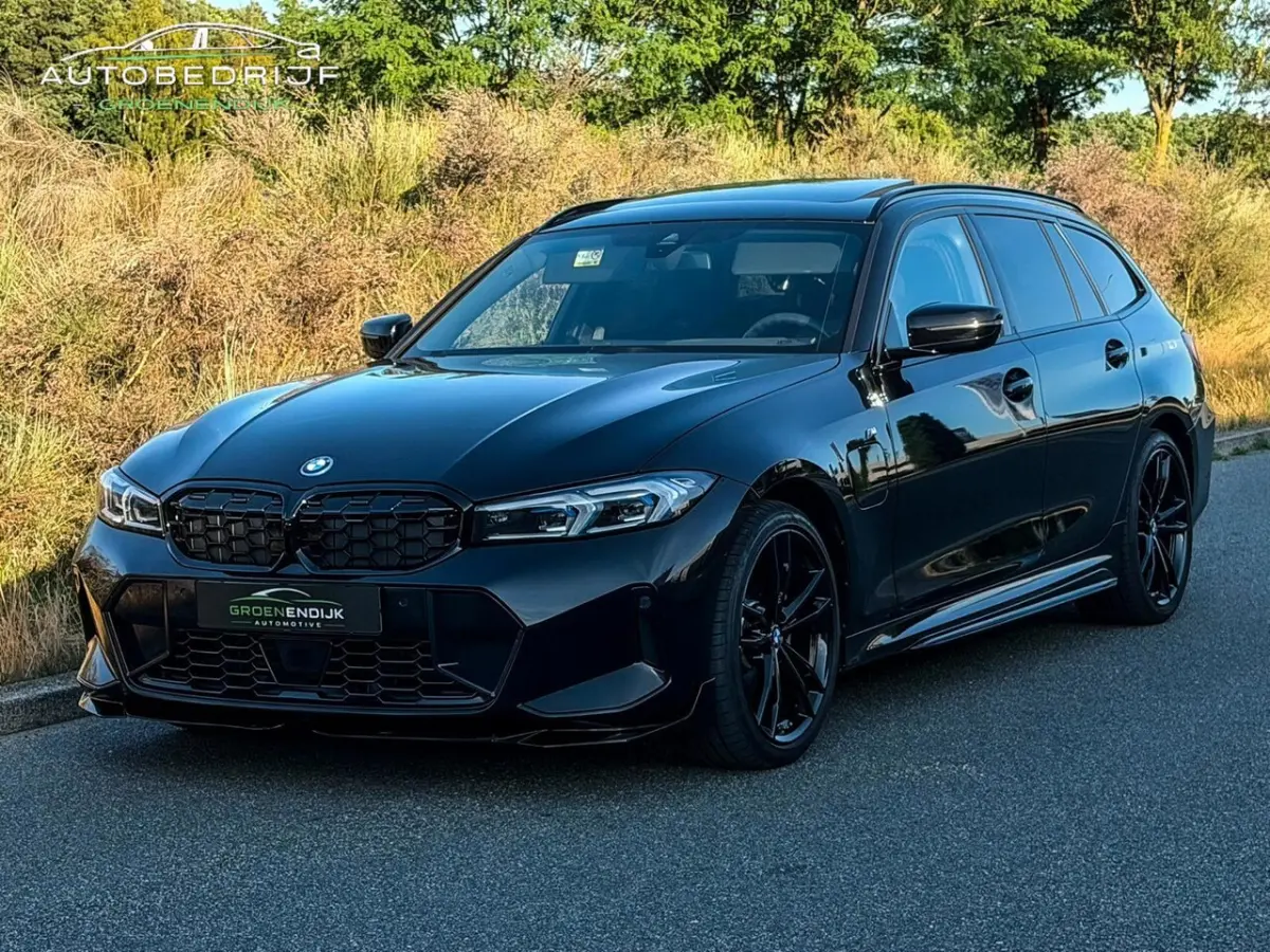 330e xDrive M PERFORMANCE SEATS / HUD WIDESCREEN CAM PANO CARPLAY DODEHOEK