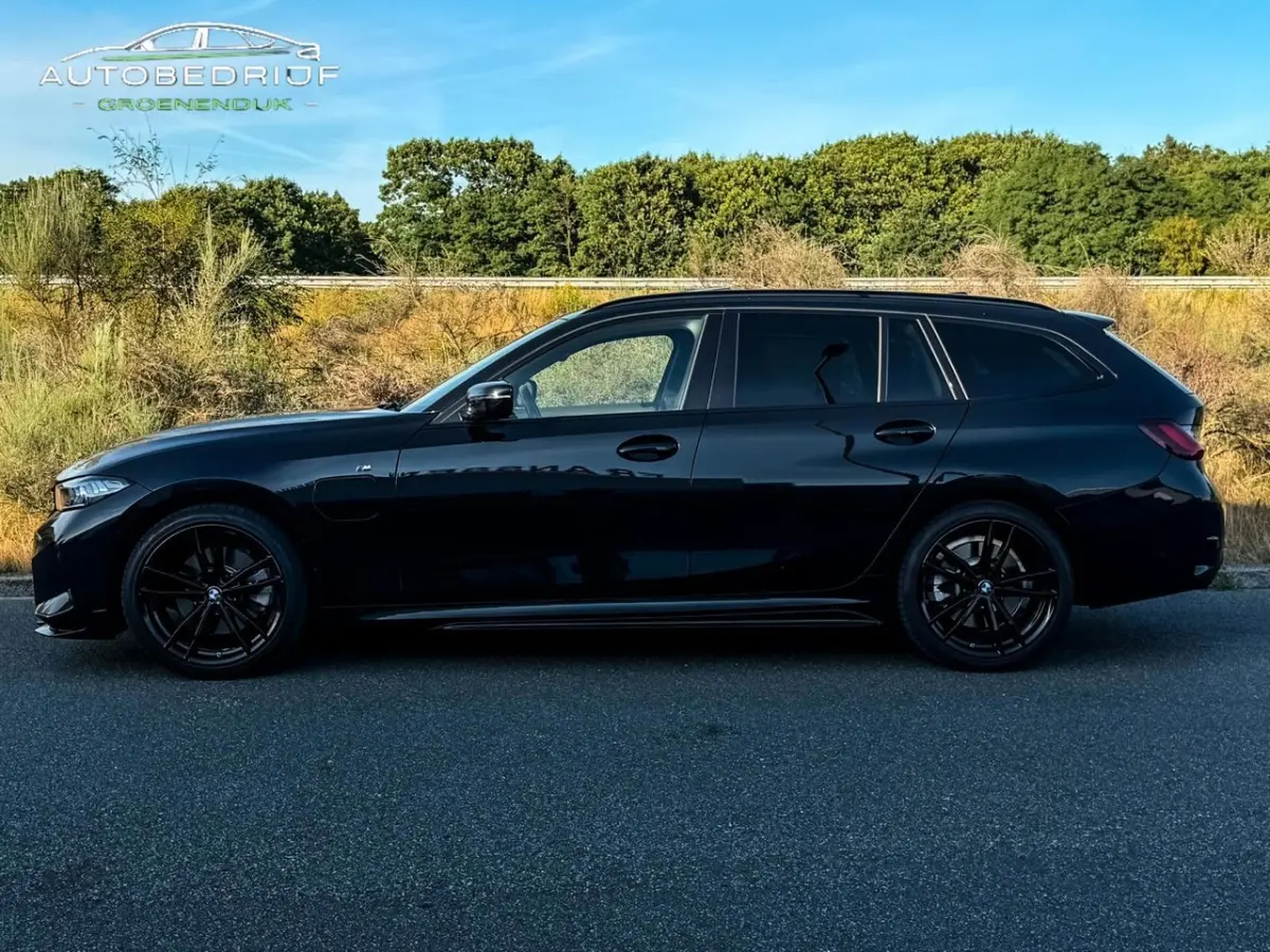 330e xDrive M PERFORMANCE SEATS / HUD WIDESCREEN CAM PANO CARPLAY DODEHOEK