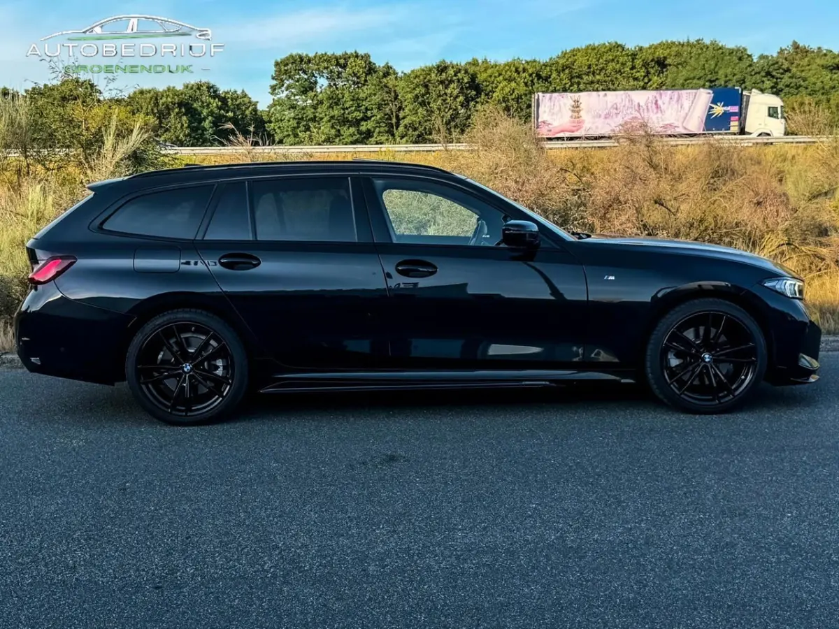 330e xDrive M PERFORMANCE SEATS / HUD WIDESCREEN CAM PANO CARPLAY DODEHOEK