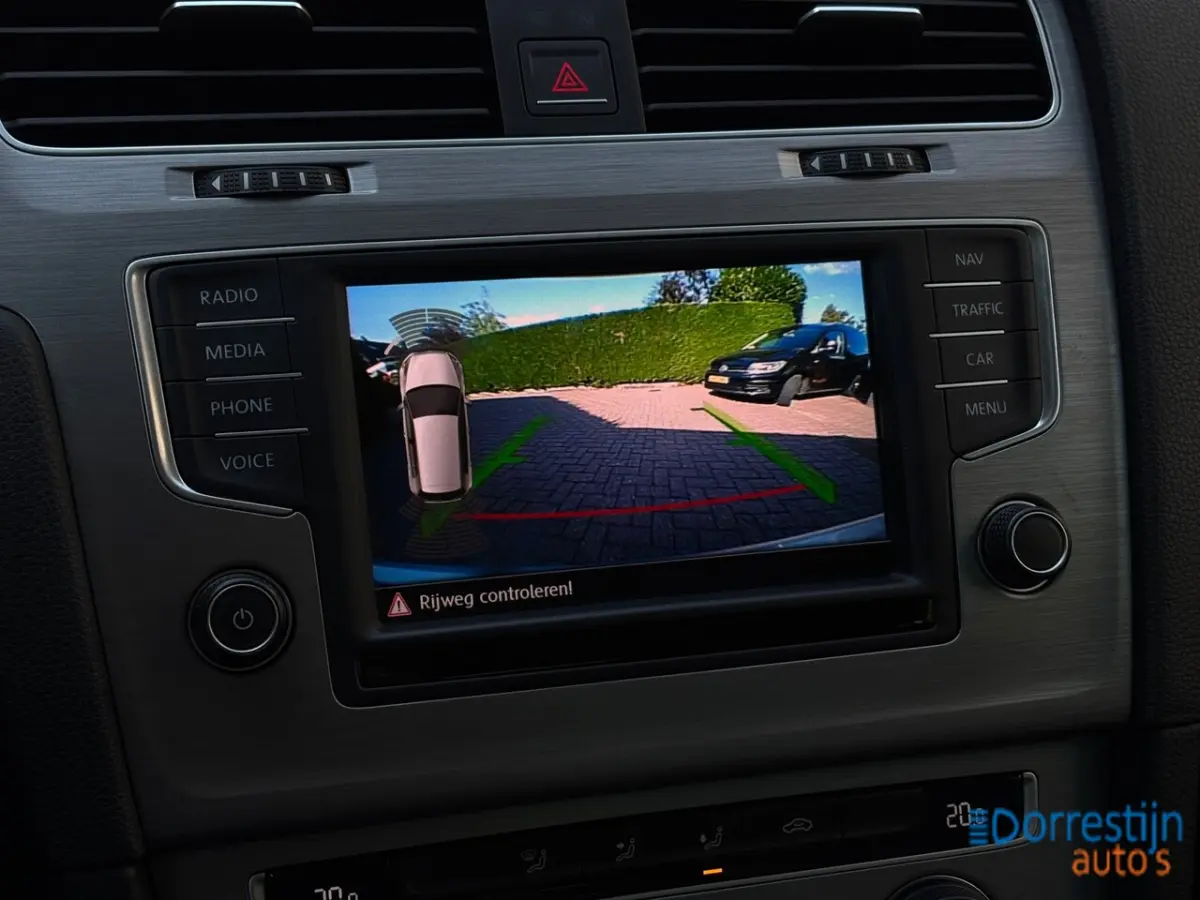 1.0 TSI Connected Series | Automaat | CarPlay | Camera | Navi | Cruise