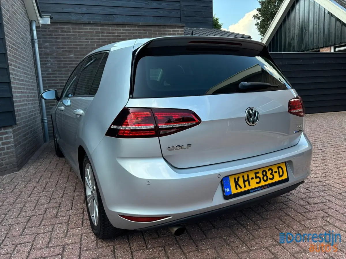 1.0 TSI Connected Series | Automaat | CarPlay | Camera | Navi | Cruise