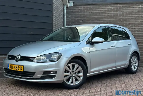 1.0 TSI Connected Series | Automaat | CarPlay | Camera | Navi | Cruise