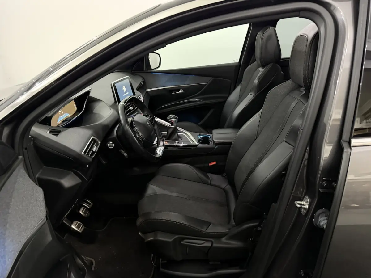 1.2 PureTech Blue Lease GT-Line 7P Panoramadak, Camera, Navi, Half leder, Virtual desk, El