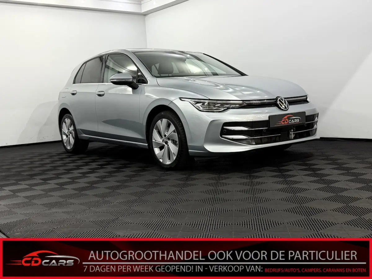 1.5 eHybrid Life Edition Plug-in Camera, Apple carplay, Virtual desk, Memory stoelen, Mass