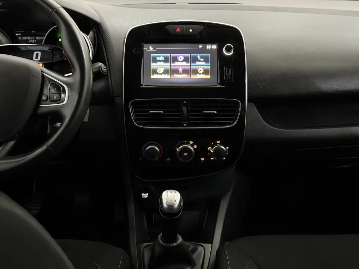 0.9 TCe Limited Airco, Navi, Parkeersensoren, Keyless start, Cruise control, A start stop,