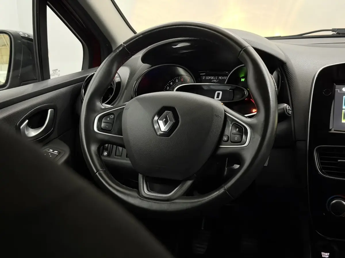0.9 TCe Limited Airco, Navi, Parkeersensoren, Keyless start, Cruise control, A start stop,
