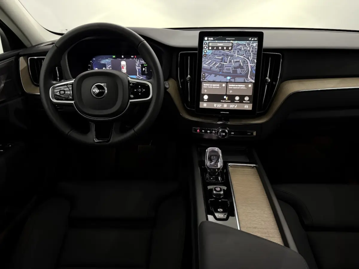 2.0 T8 Plug-in hybrid AWD Plus Dark Nieuw , 360 Camera, Harman/Kardon, Memory stoelen, Win