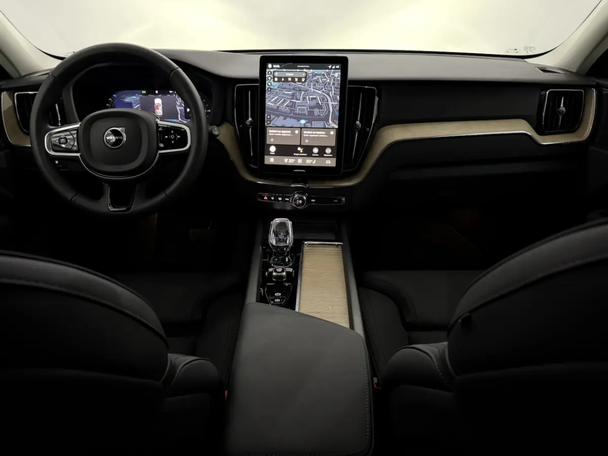 2.0 T8 Plug-in hybrid AWD Plus Dark Nieuw , 360 Camera, Harman/Kardon, Memory stoelen, Win