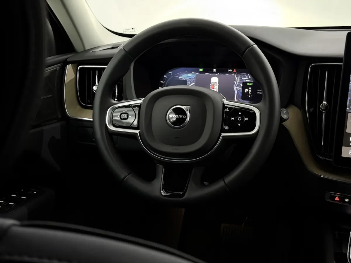 2.0 T8 Plug-in hybrid AWD Plus Dark Nieuw , 360 Camera, Harman/Kardon, Memory stoelen, Win