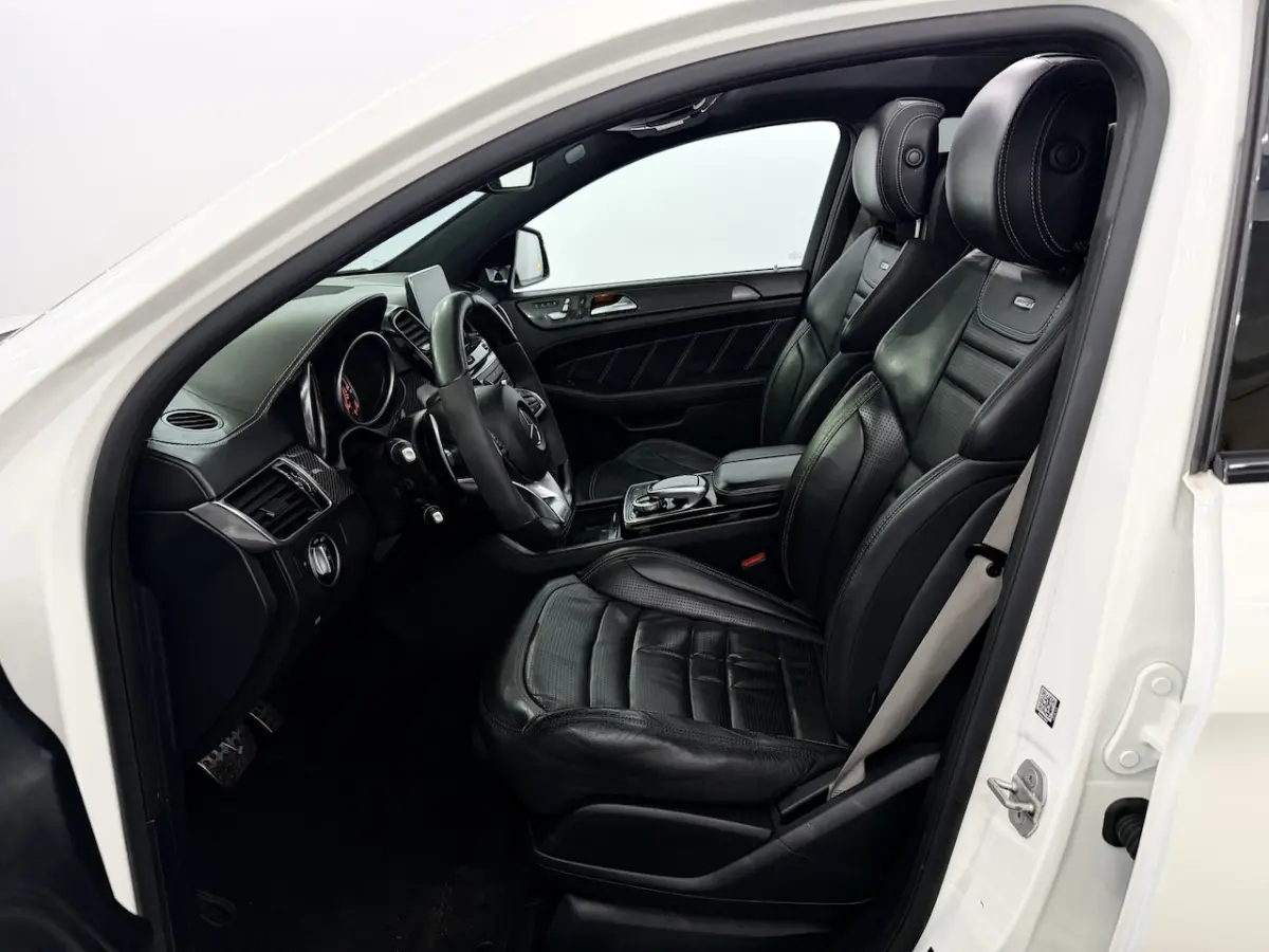 AMG 63 S 4MATIC Panoramadak, Leder, 585PK, 360 Camera, Memory stoelen, Navi, Bang&Olufsen,