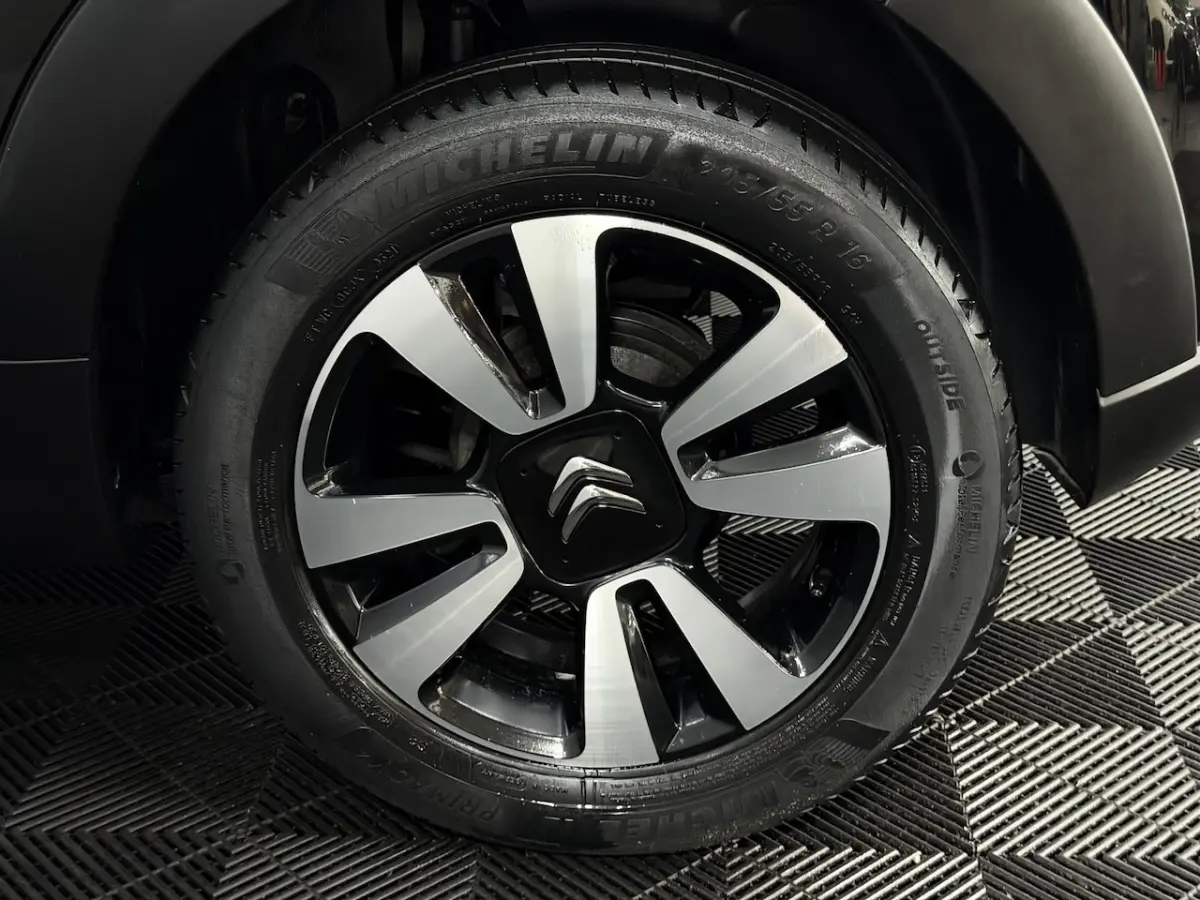 1.2 PureTech Shine Clima, Navi, Parkeersensoren, Keyless start, Cruise control, Lichtmetal