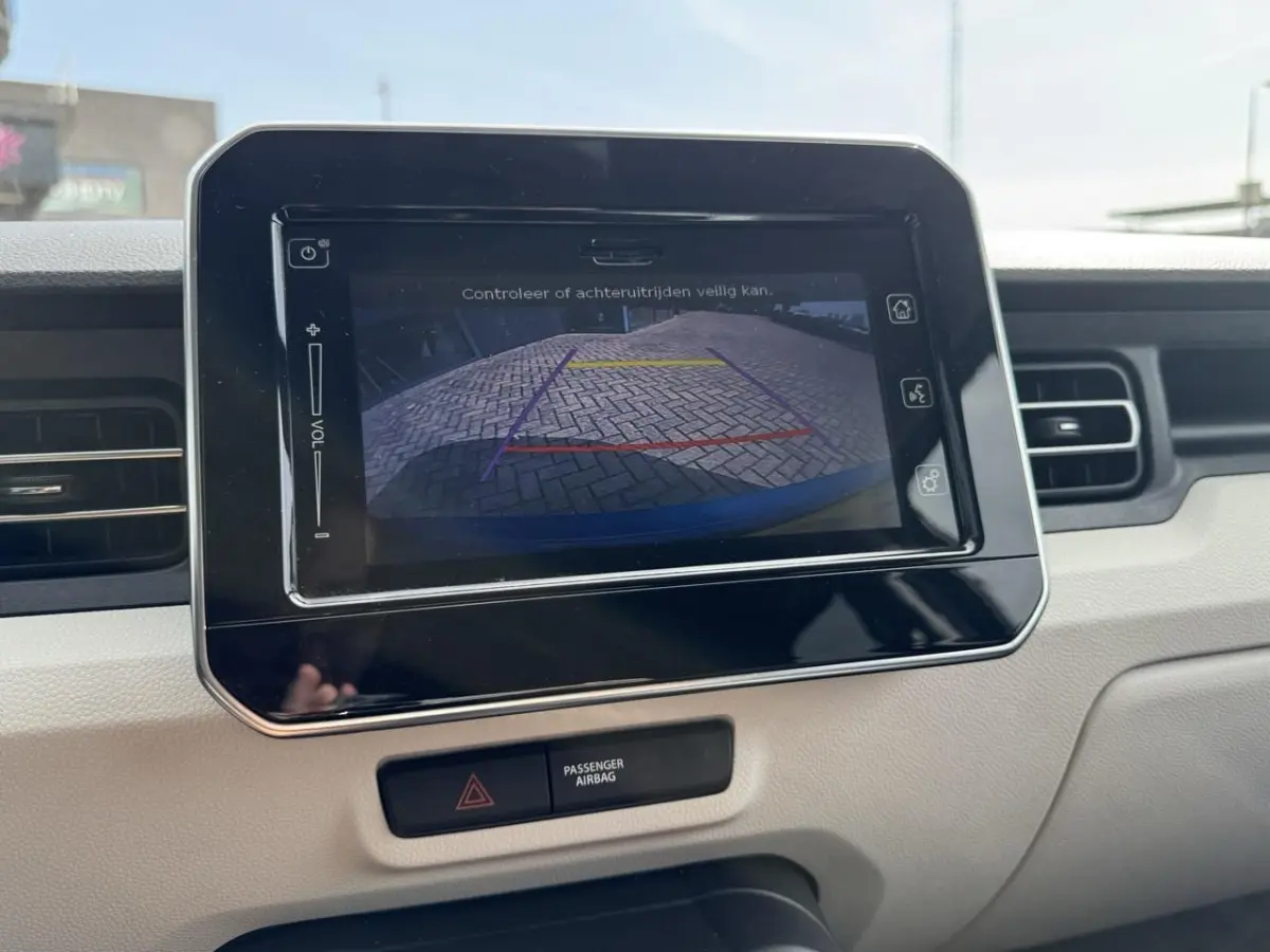 1.2 Select | Navigatiesysteem | Camera | Stoelverwarming |
