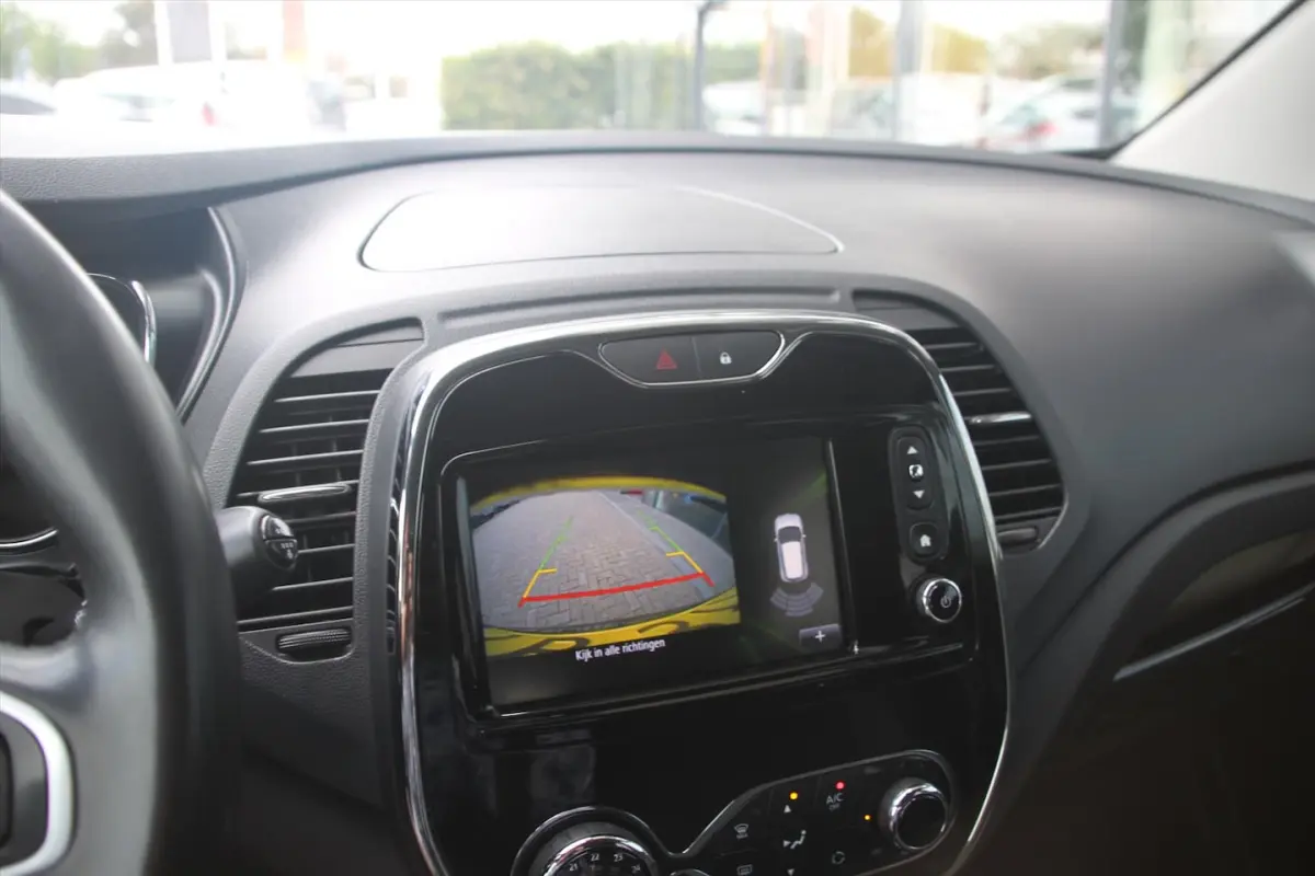 90PK-DYNAMIQUE-88DKM-NAVI-CLIMA-CAMERA-BLTH-