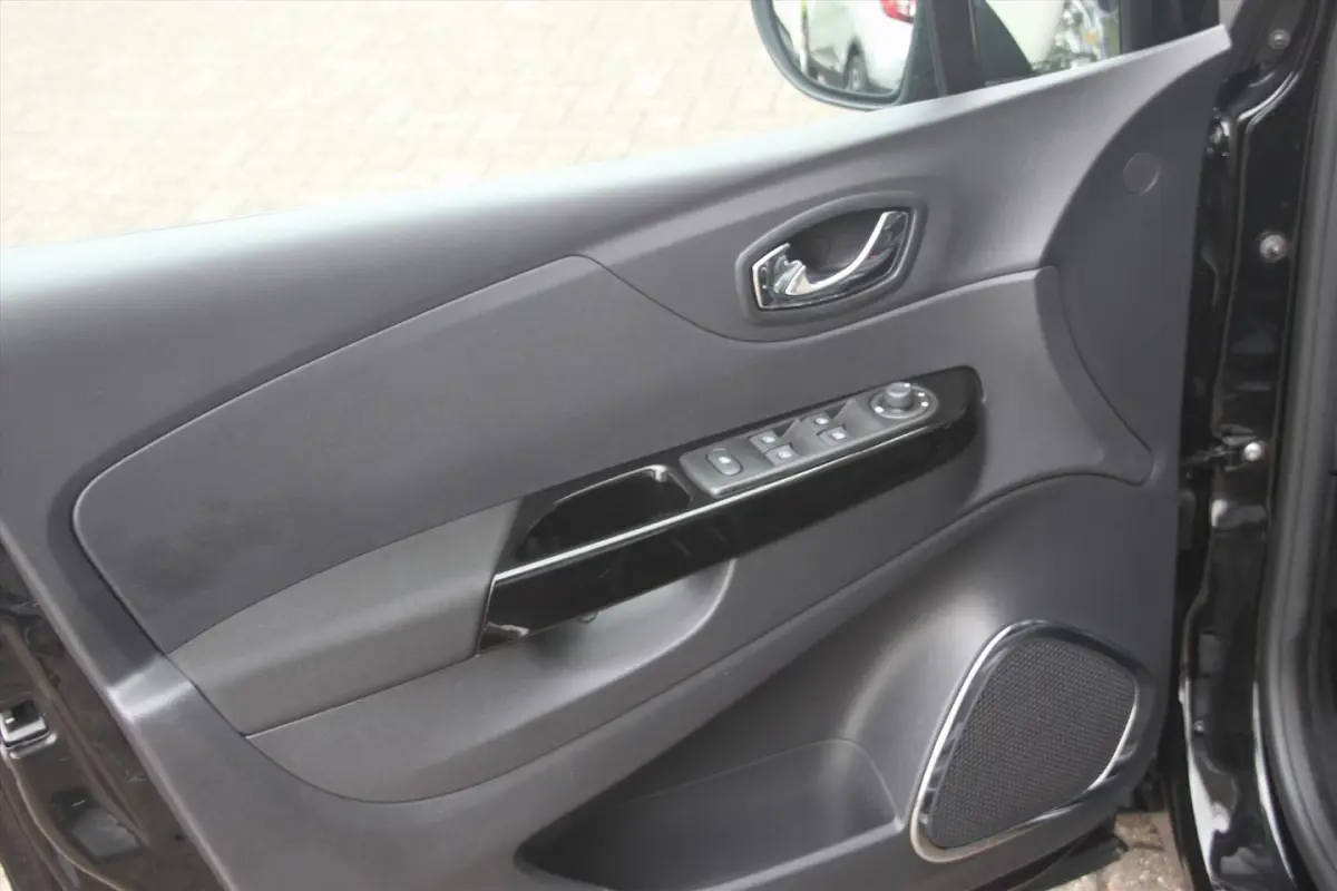 90PK-DYNAMIQUE-88DKM-NAVI-CLIMA-CAMERA-BLTH-