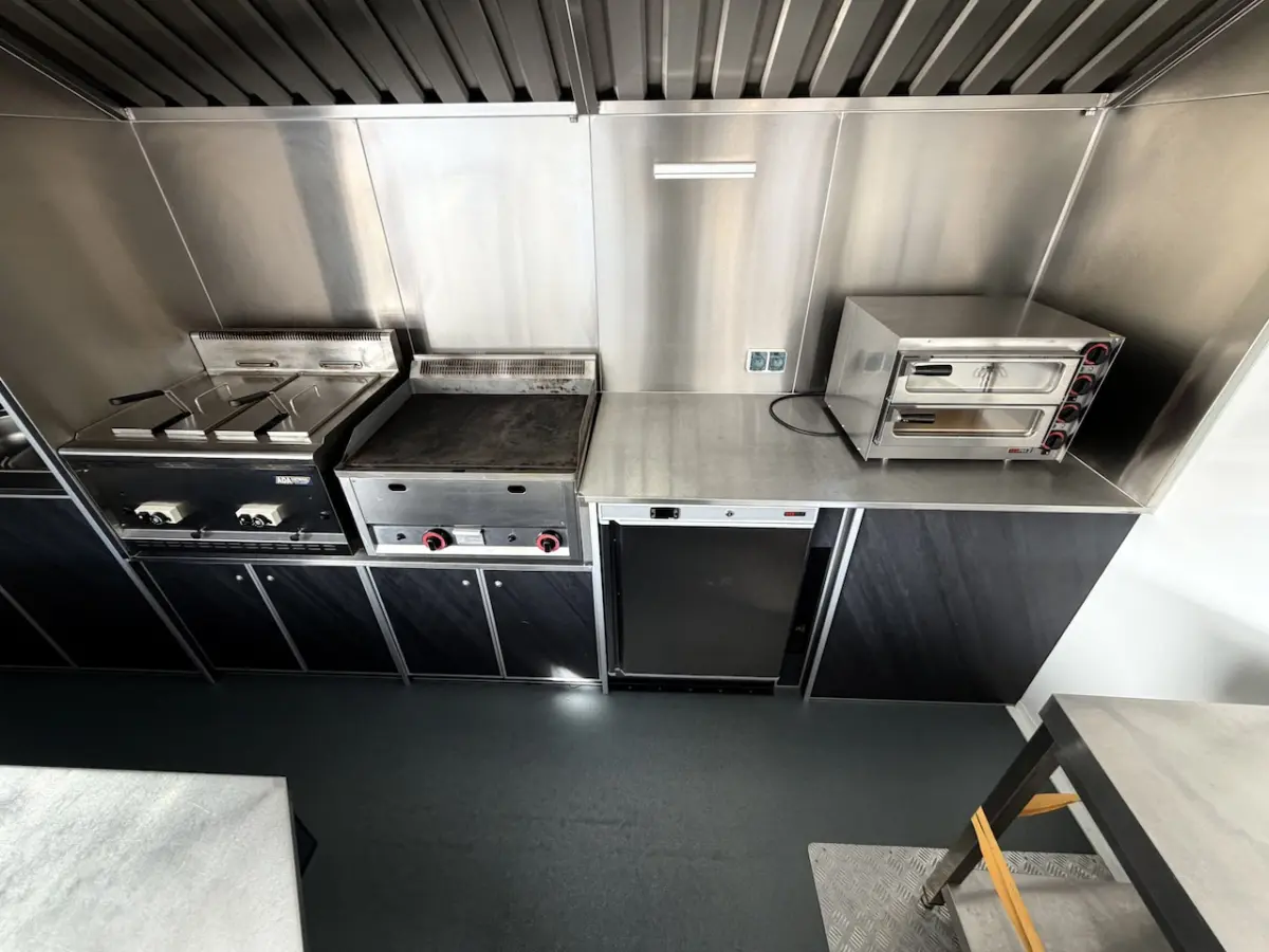 Food Truck Clima, Koelkast, Bakplaat, Frituurpan, A start stop, Oven, Cruise control