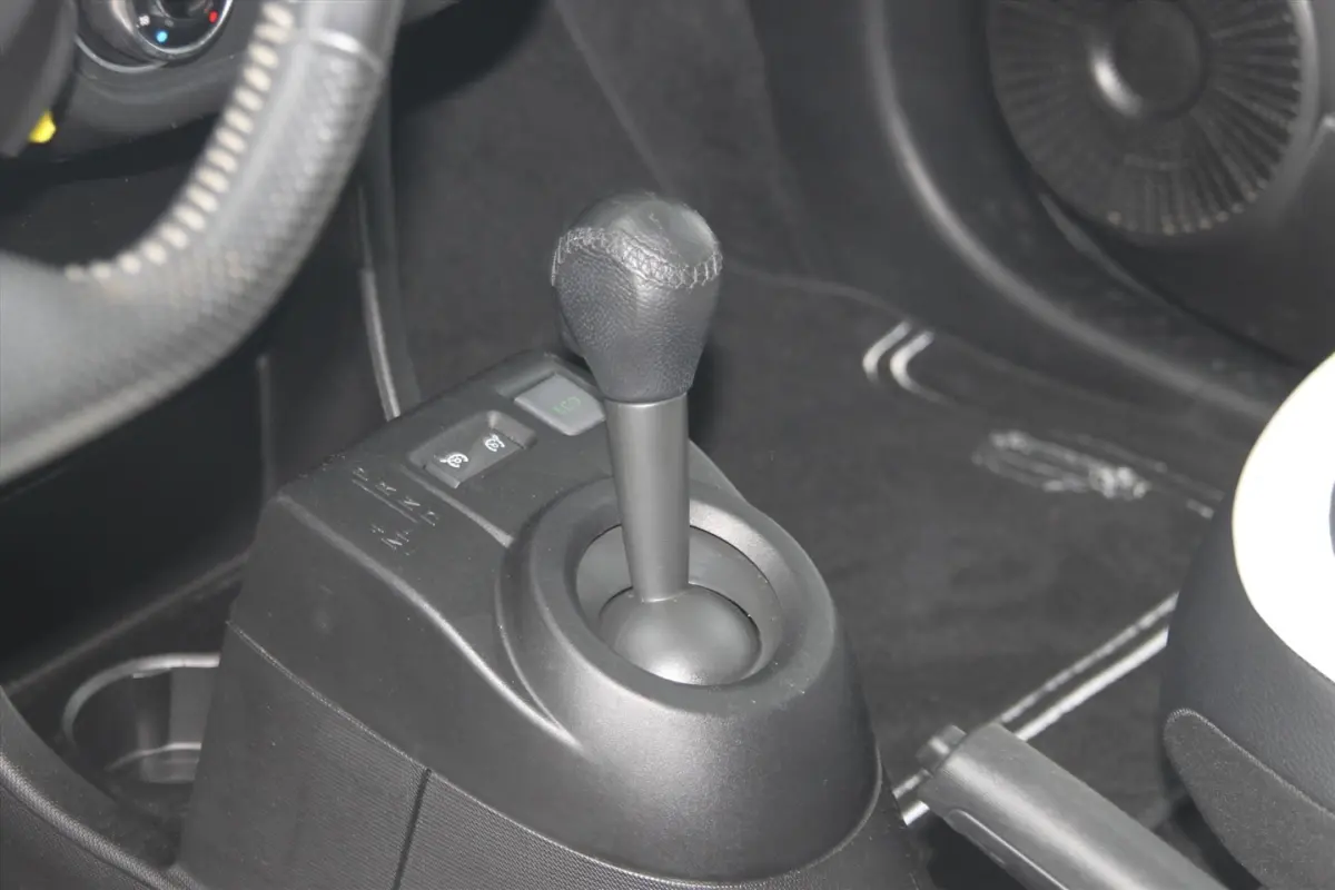 90PK-DYNAMIQUE-AUTOM-87DKM-NAVI-CRUISE-CAMERA-