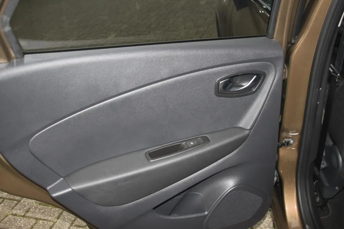 120PK-INTENS-29DKM-NAVI-CLIMA-CAMERA-BLIND SPOT-