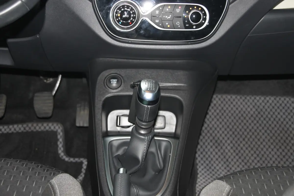 120PK-INTENS-29DKM-NAVI-CLIMA-CAMERA-BLIND SPOT-