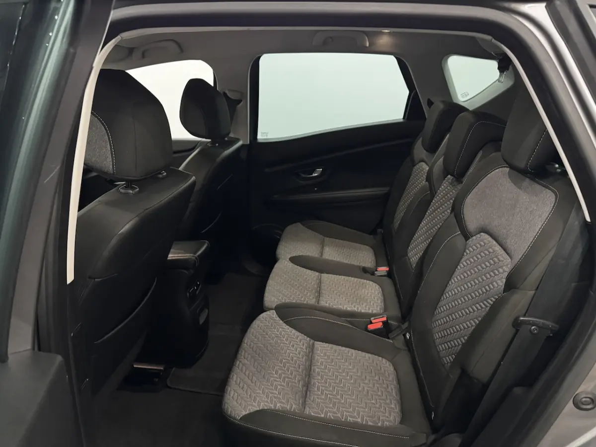 1.3 TCe Intens Clima, Camera, Navi, Keyless start, Cruise control, A start stop, Virtual d