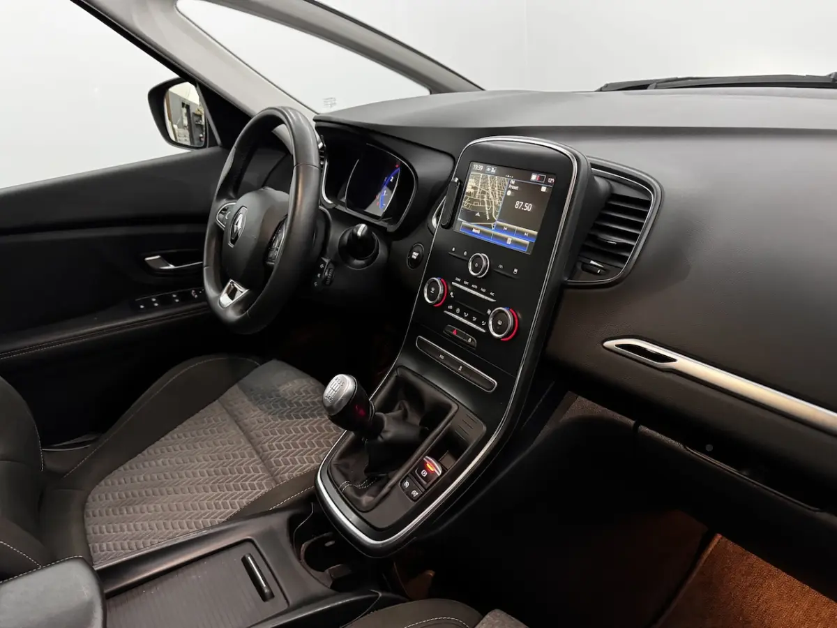 1.3 TCe Intens Clima, Camera, Navi, Keyless start, Cruise control, A start stop, Virtual d