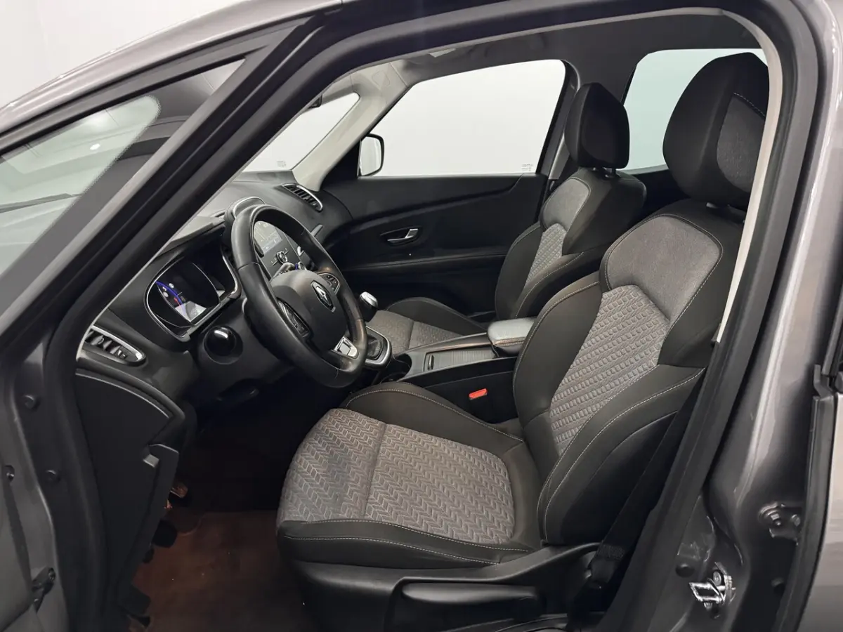 1.3 TCe Intens Clima, Camera, Navi, Keyless start, Cruise control, A start stop, Virtual d